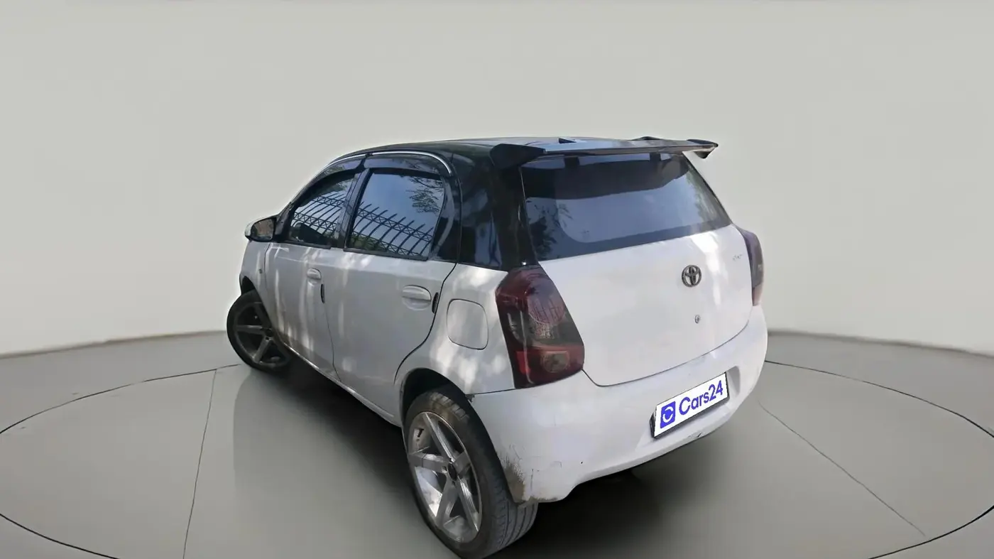 2016 Toyota Etios Liva G, Petrol, Manual, 97,212 km, exterior