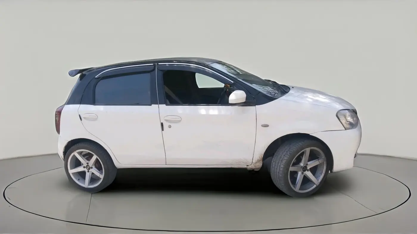 2016 Toyota Etios Liva G, Petrol, Manual, 97,212 km, exterior
