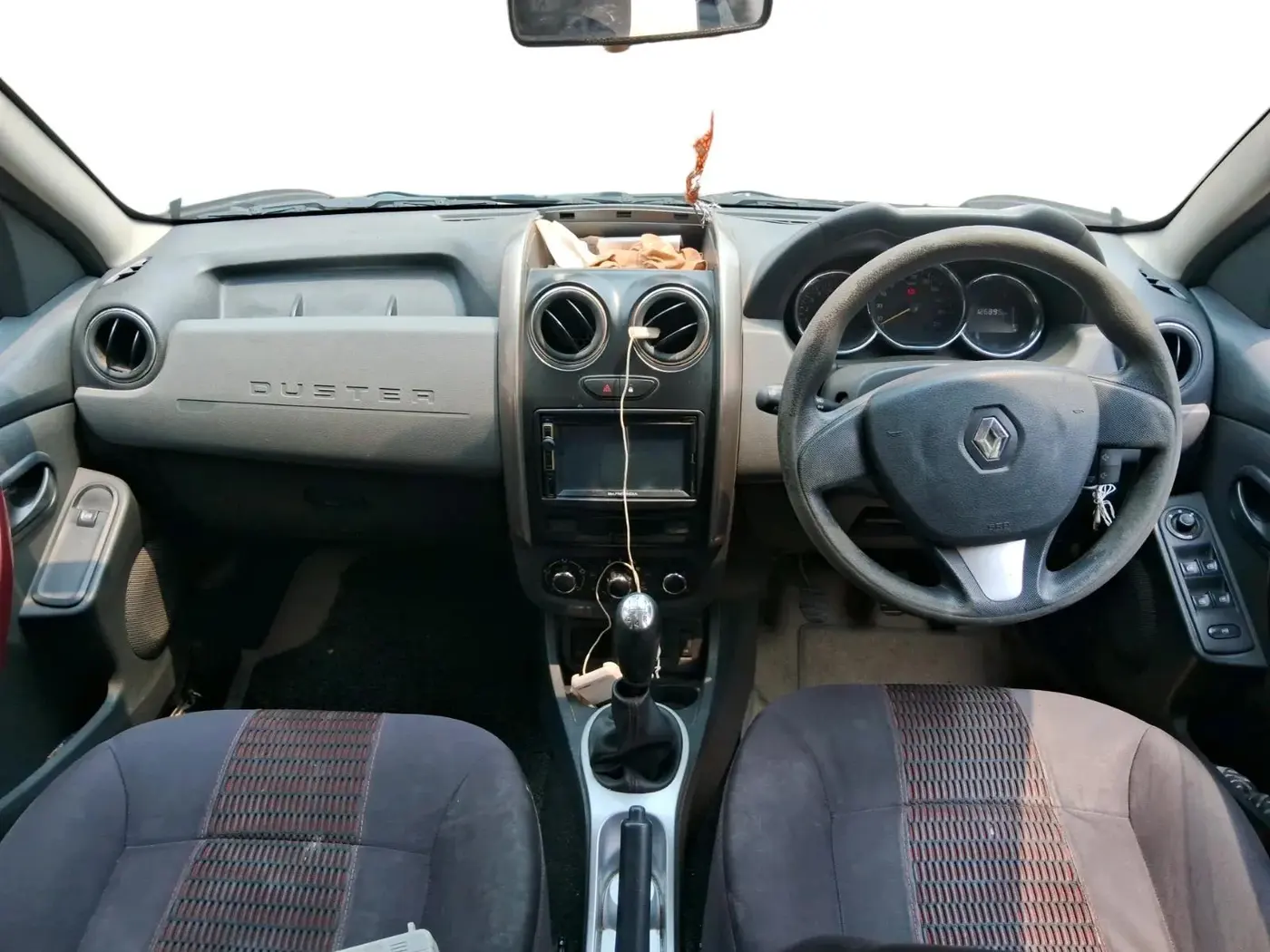 2016 Renault Duster 85 PS RXS MT DIESEL, Diesel, Manual, 1,26,895 km, interior
