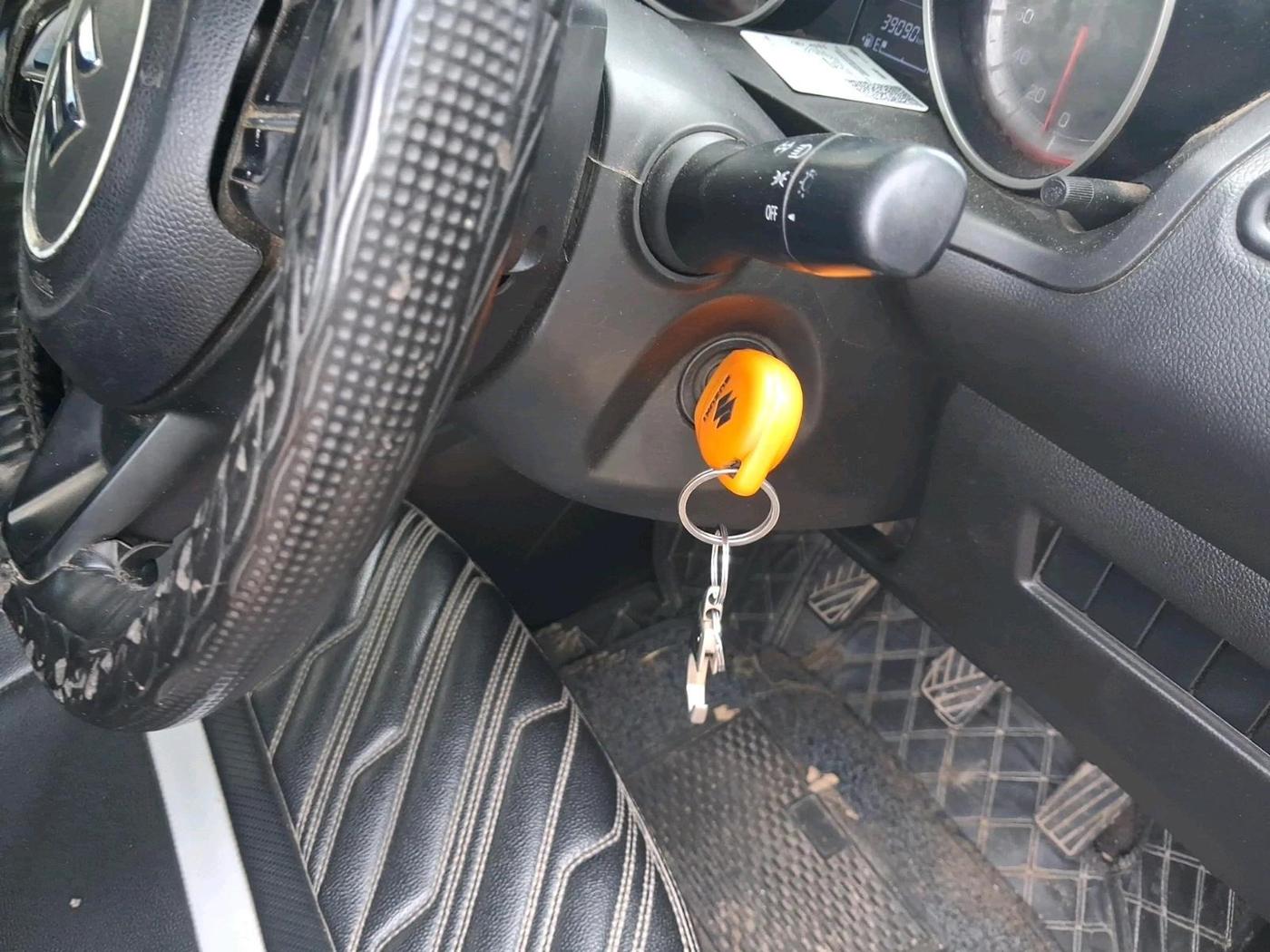 2022 Maruti Swift VXI, Petrol, Manual, 39,090 km, interior