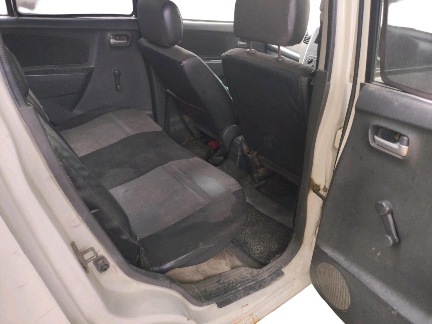 2012 Maruti Wagon R 1.0 LXI CNG, CNG, Manual, 3,06,552 km, interior