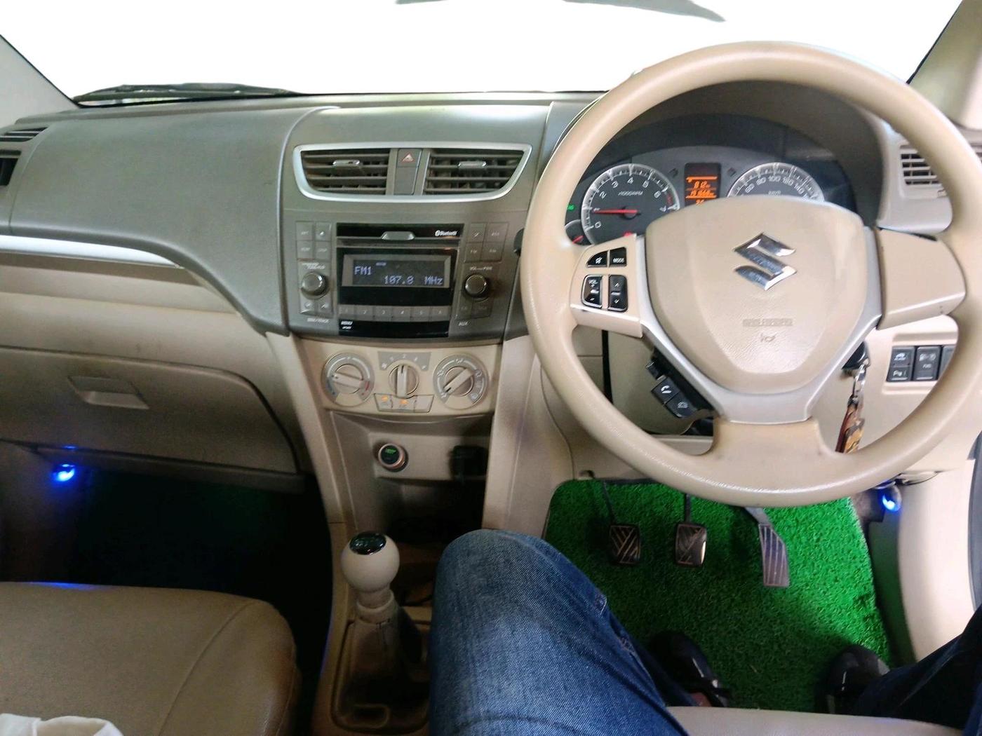 2017 Maruti Ertiga VXI CNG, CNG, Manual, 1,96,290 km, interior