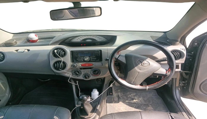 2011 Toyota Etios G, Petrol, Manual, 69,413 km, interior