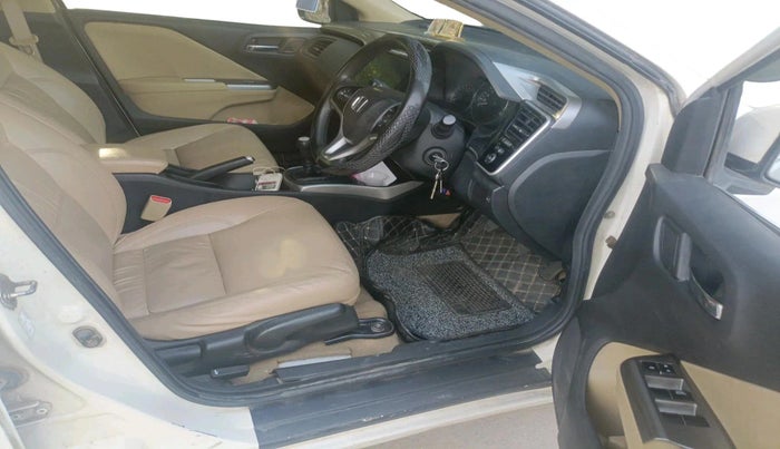 2015 Honda City 1.5L I-VTEC V MT, Petrol, Manual, 1,08,834 km, interior