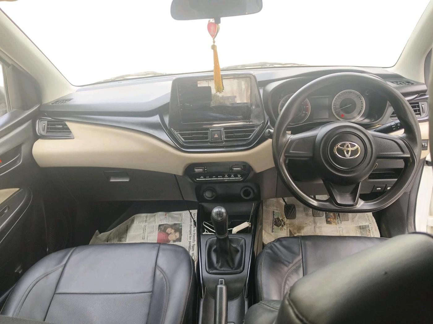 2024 Toyota Glanza E, Petrol, Manual, 32,439 km, interior