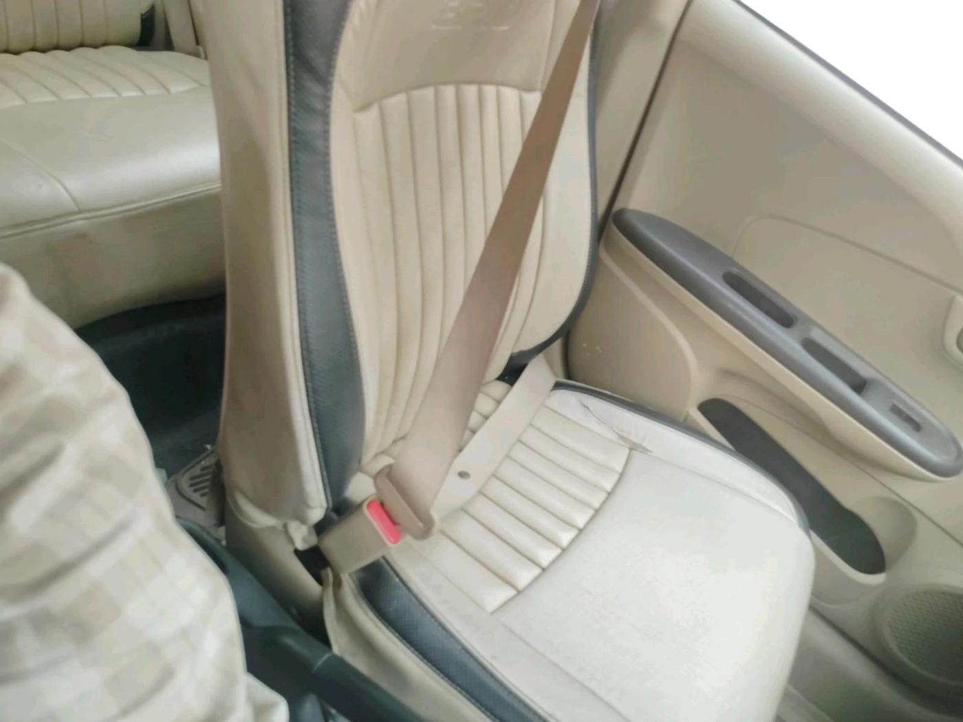 2012 Honda Brio S MT, CNG, Manual, 83,522 km, interior