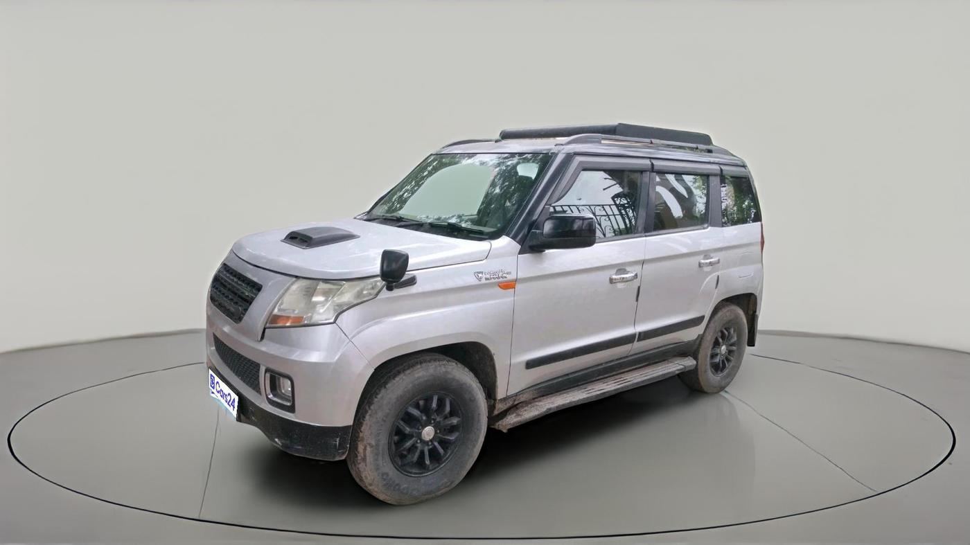 2017 Mahindra TUV300 T8, Diesel, Manual, 90,565 km, exterior