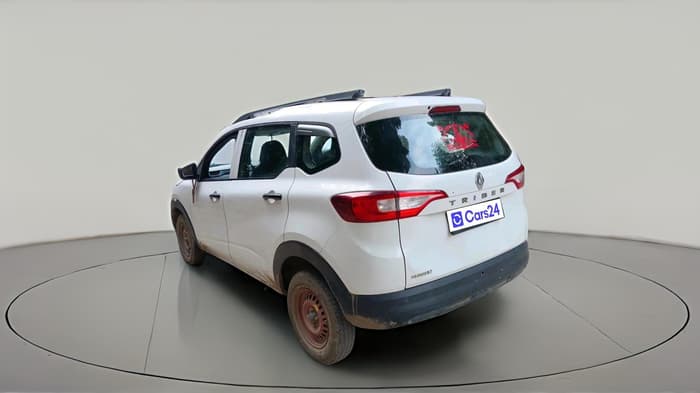 2023 Renault TRIBER RXE MT, Petrol, Manual, 43,421 km, exterior
