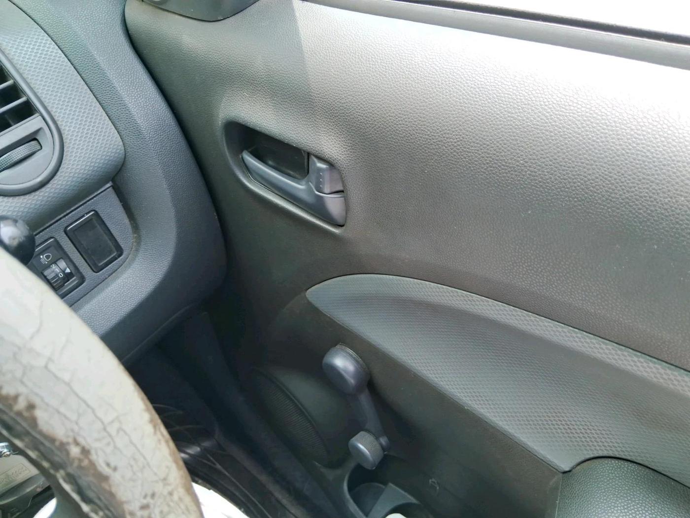 2012 Maruti Ritz LXI, Petrol, Manual, 54,459 km, interior