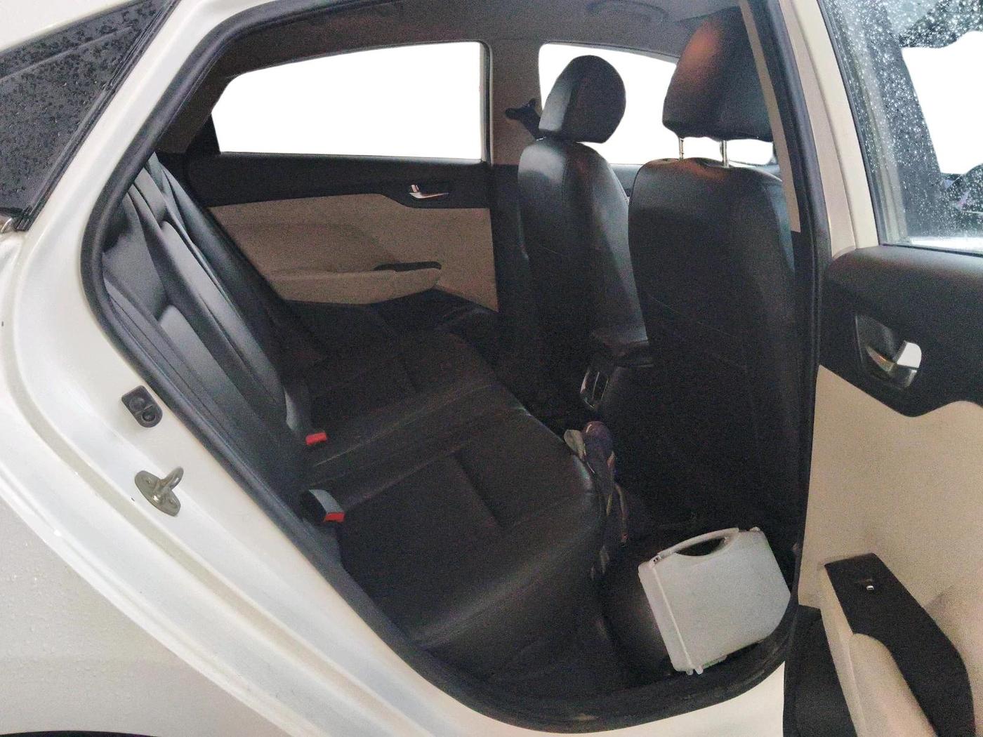 2021 Hyundai Verna S PLUS 1.5 VTVT, Petrol, Manual, 1,20,387 km, interior
