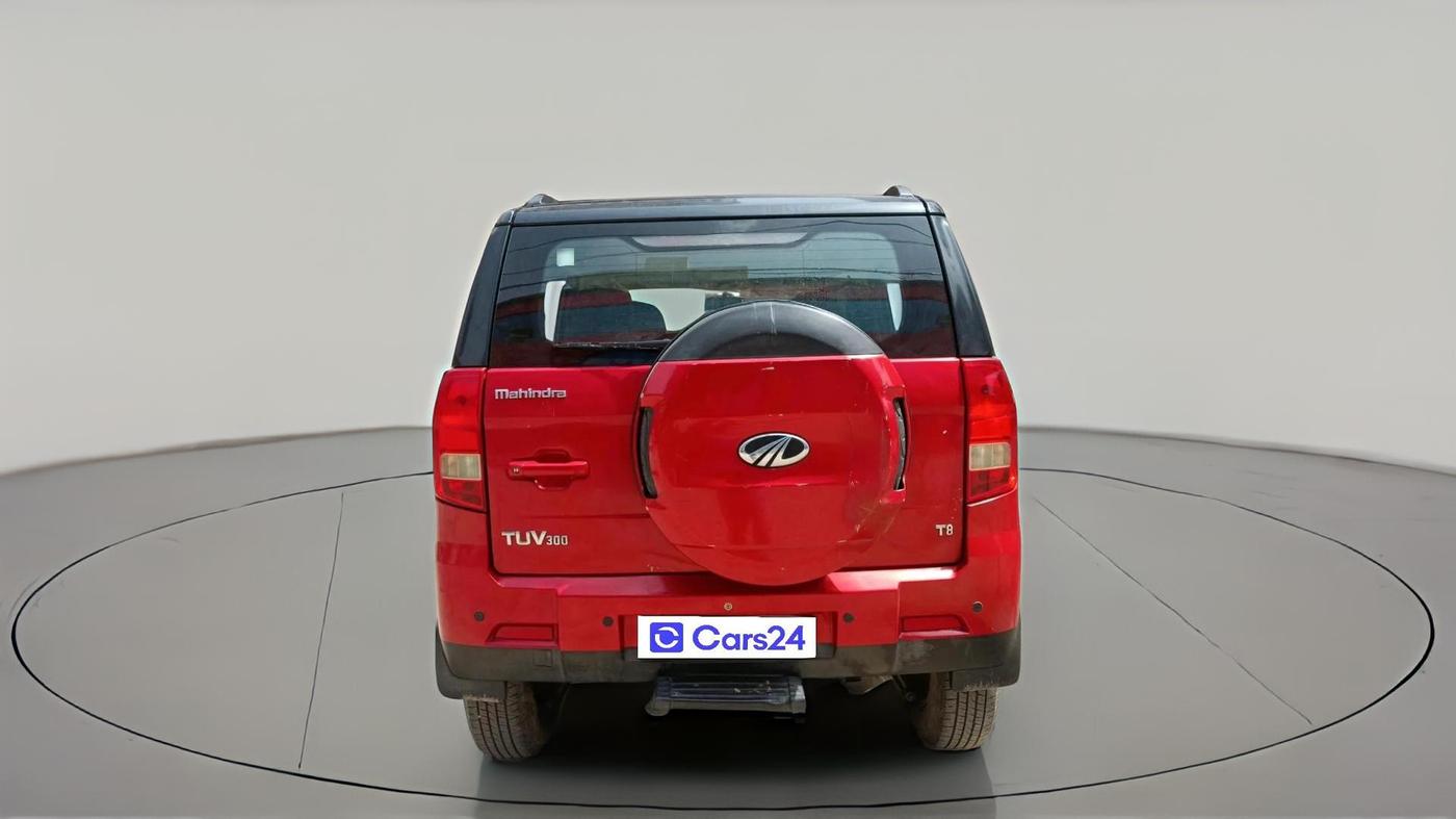 2017 Mahindra TUV300 T8 DUAL TONE, Diesel, Manual, 1,70,000 km, exterior