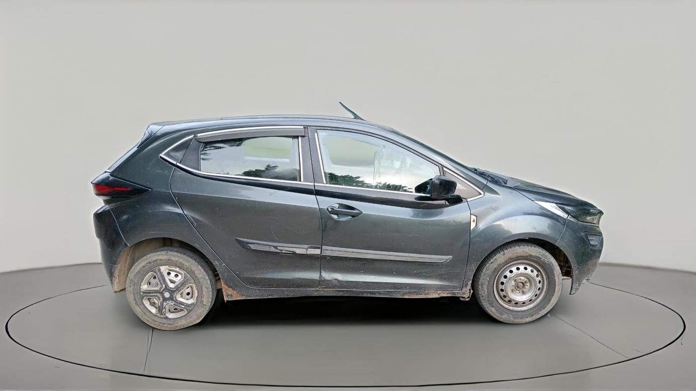 2020 Tata ALTROZ XE PETROL, Petrol, Manual, 88,846 km, exterior