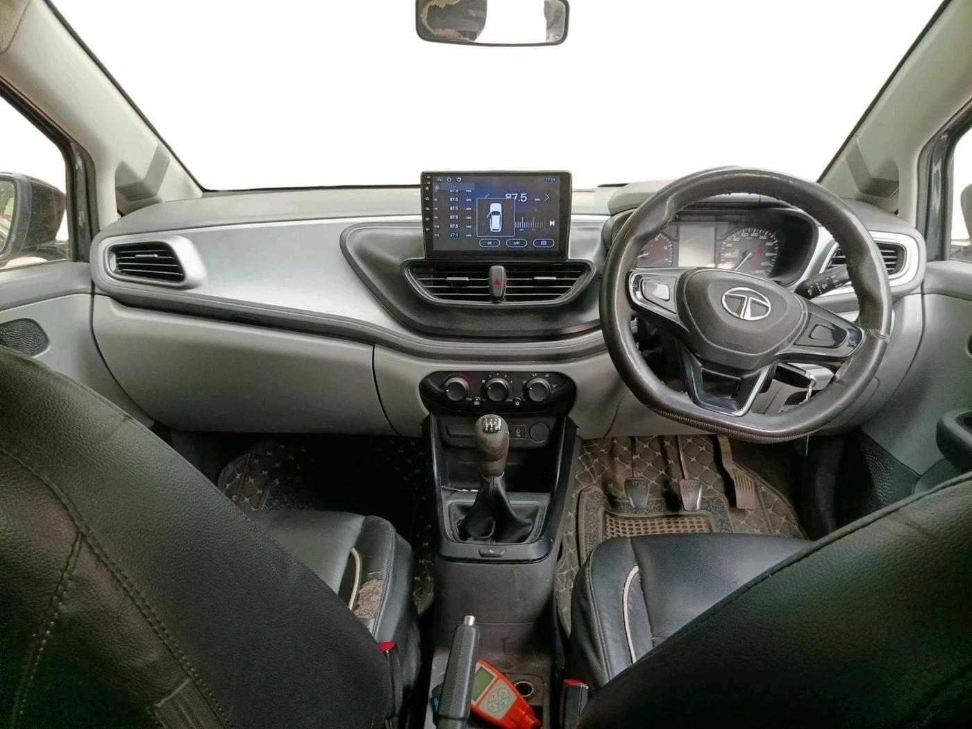 2020 Tata ALTROZ XE PETROL, Petrol, Manual, 88,846 km, interior