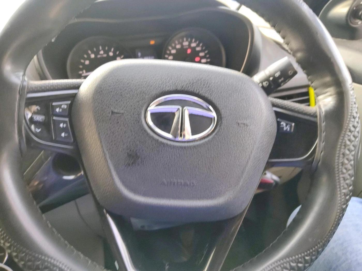 2018 Tata NEXON KRAZ PLUS PETROL, CNG, Manual, 88,340 km, interior