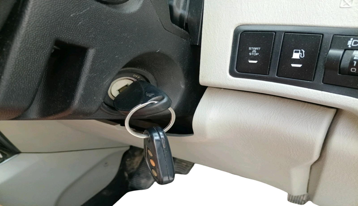 2018 Mahindra Scorpio S7, Diesel, Manual, 1,26,638 km, interior