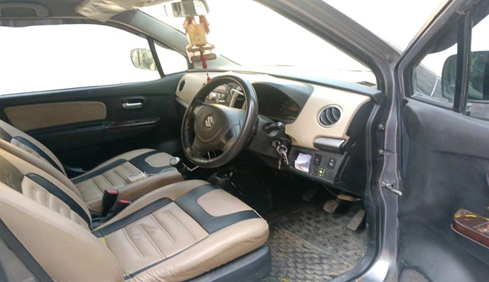 2017 Maruti Wagon R 1.0 LXI CNG, CNG, Manual, 98,583 km, interior