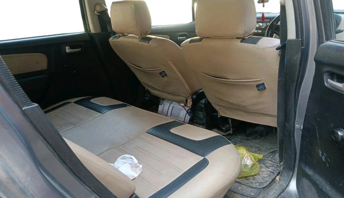 2017 Maruti Wagon R 1.0 LXI CNG, CNG, Manual, 98,583 km, interior