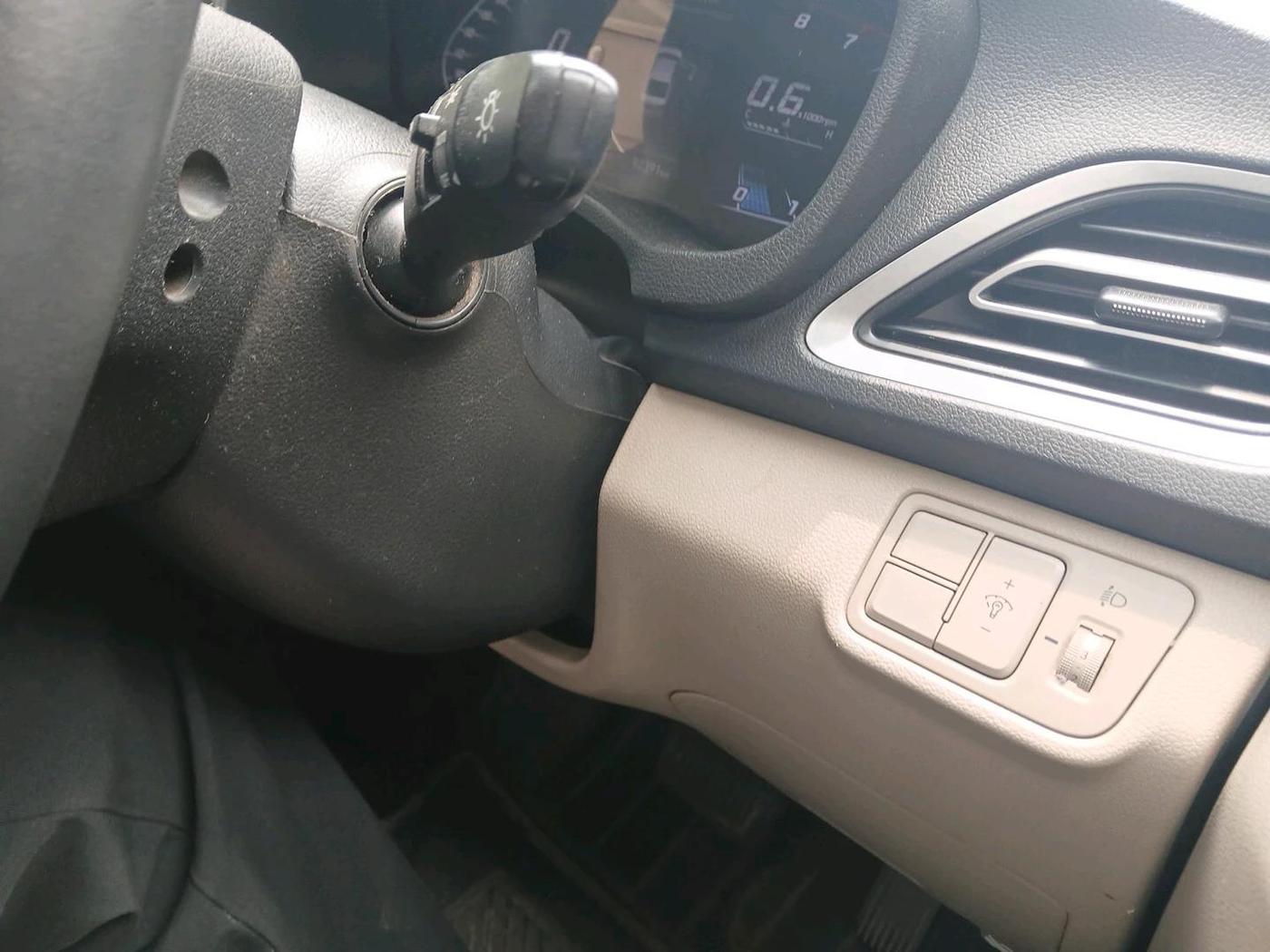 2021 Hyundai Verna SX 1.5 VTVT IVT, Petrol, Automatic, 92,392 km, interior
