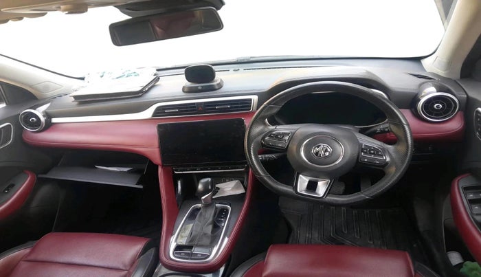 2022 MG ASTOR SAVVY 1.5 CVT S RED, Petrol, Automatic, 39,372 km, interior