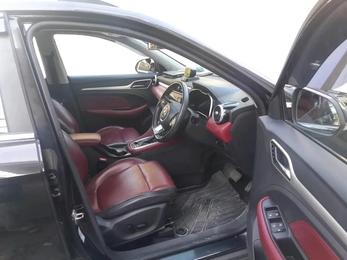 2022 MG ASTOR SAVVY 1.5 CVT S RED, Petrol, Automatic, 39,372 km, interior