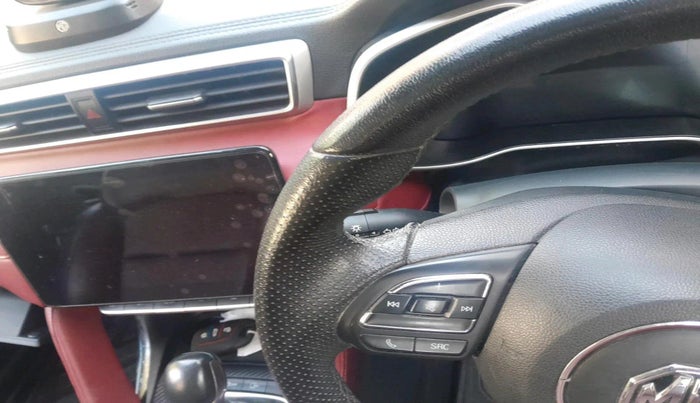 2022 MG ASTOR SAVVY 1.5 CVT S RED, Petrol, Automatic, 39,372 km, interior