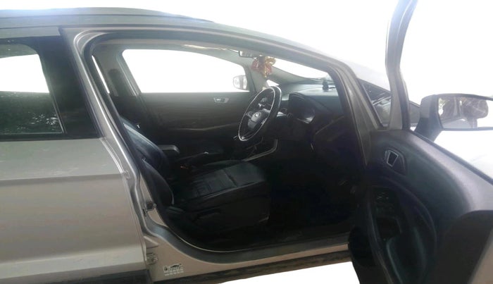 2018 Ford Ecosport TITANIUM + 1.5L DIESEL, Diesel, Manual, 84,233 km, interior