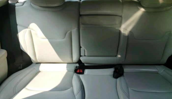 2017 Jeep Compass LIMITED 2.0 DIESEL, Diesel, Manual, 1,14,372 km, interior