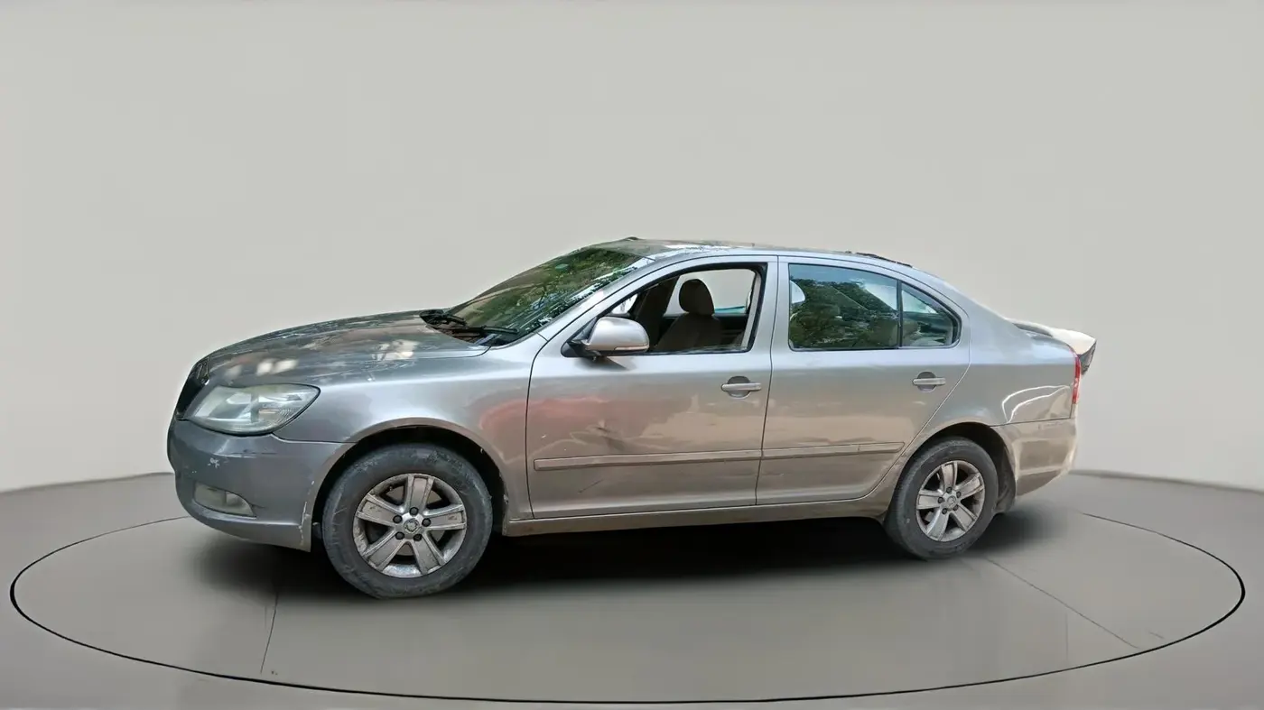 2011 Skoda Laura AMBITION 1.8 TSI, Petrol, Manual, 27,680 km, exterior