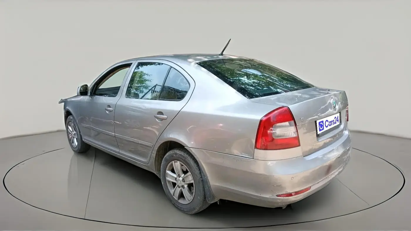 2011 Skoda Laura AMBITION 1.8 TSI, Petrol, Manual, 27,680 km, exterior