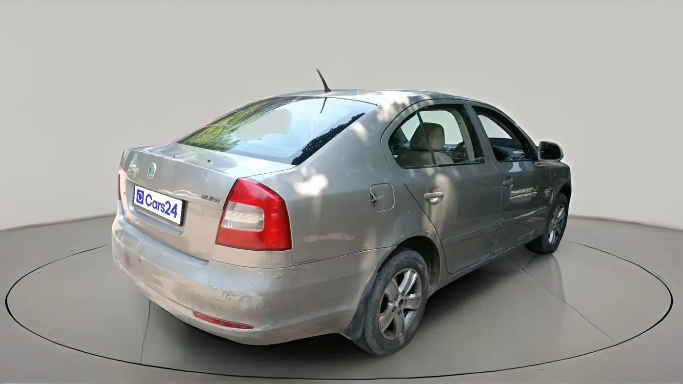 2011 Skoda Laura AMBITION 1.8 TSI, Petrol, Manual, 27,680 km, exterior
