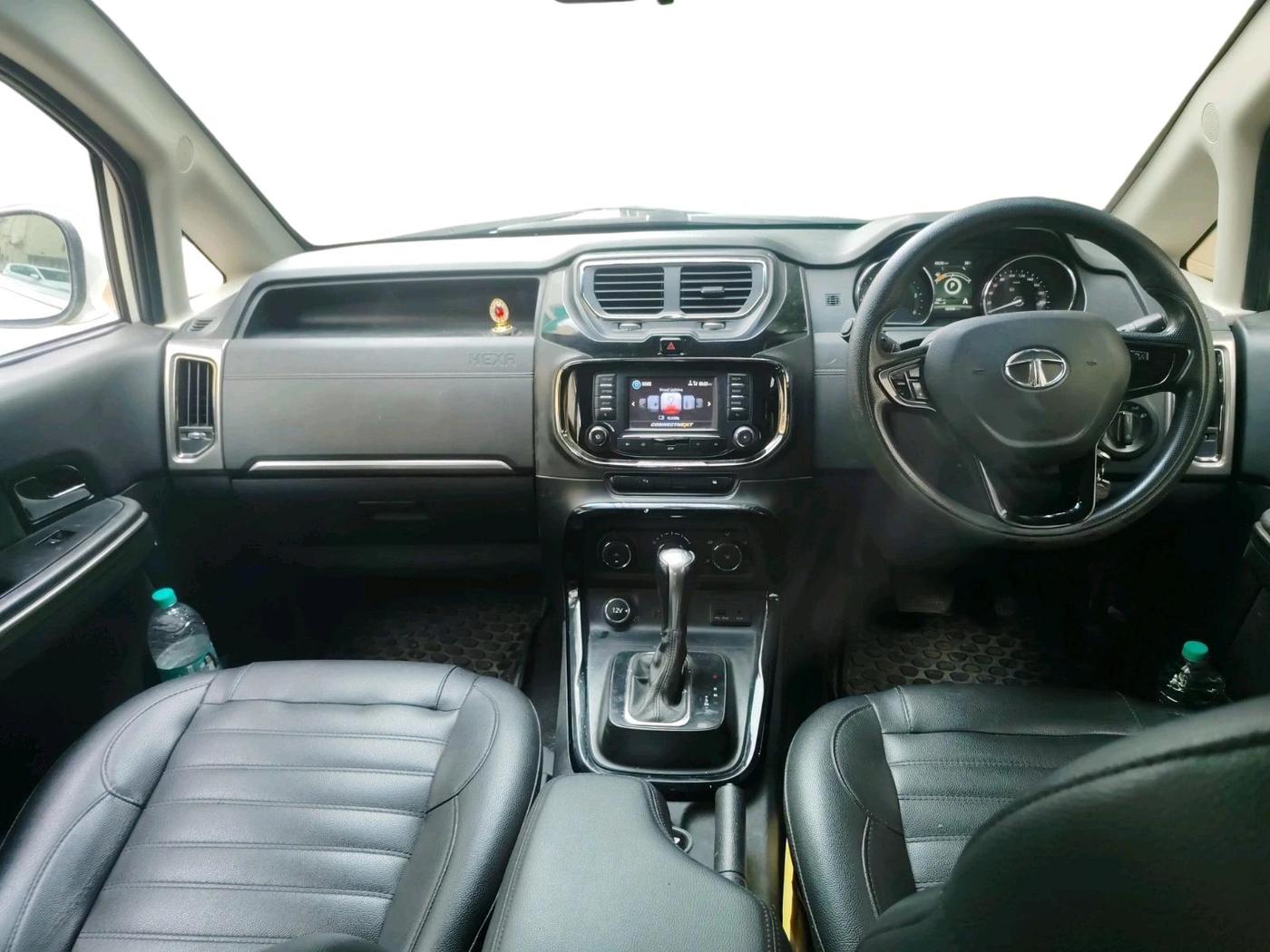 2018 Tata Hexa XMA 4X2 7 STR, Diesel, Automatic, 60,396 km, interior