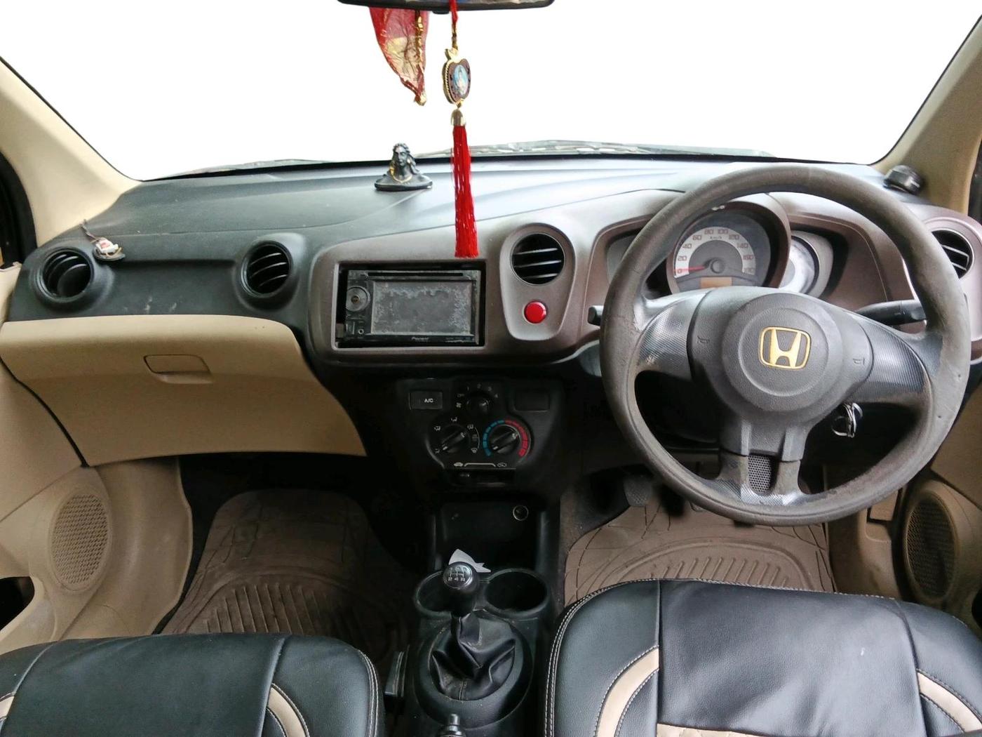 2013 Honda Brio E MT, Petrol, Manual, 76,670 km, interior