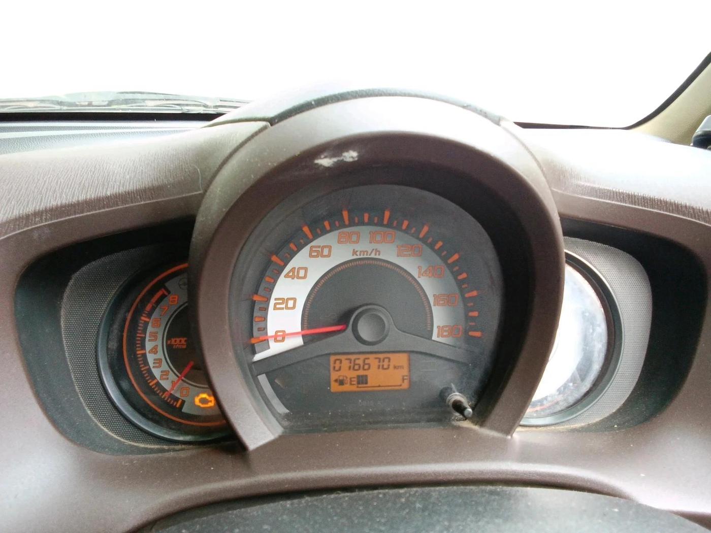 2013 Honda Brio E MT, Petrol, Manual, 76,670 km, interior
