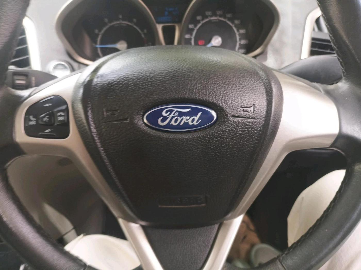2017 Ford Ecosport TITANIUM 1.5L PETROL AT, Petrol, Automatic, 88,800 km, interior