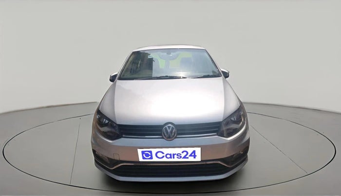 2016 Volkswagen Ameo HIGHLINE1.2L, Petrol, Manual, 1,61,828 km, exterior