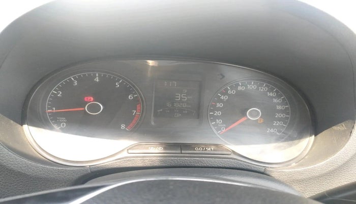 2016 Volkswagen Ameo HIGHLINE1.2L, Petrol, Manual, 1,61,828 km, interior