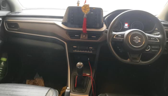 2022 Maruti BREZZA ZXI SMART HYBRID , Petrol, Manual, 9,078 km, interior