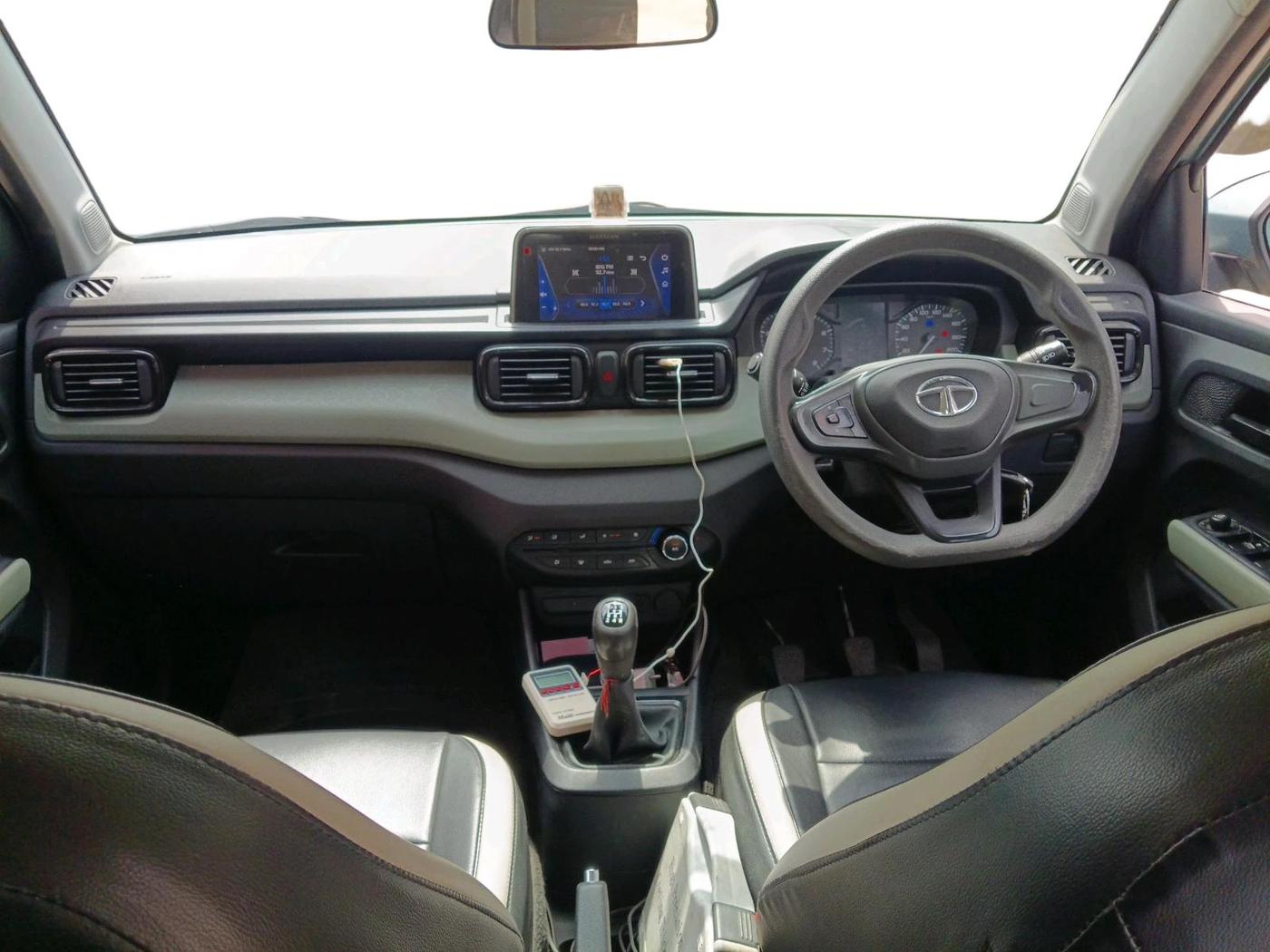 2021 Tata PUNCH ADVENTURE MT, Petrol, Manual, 53,988 km, interior