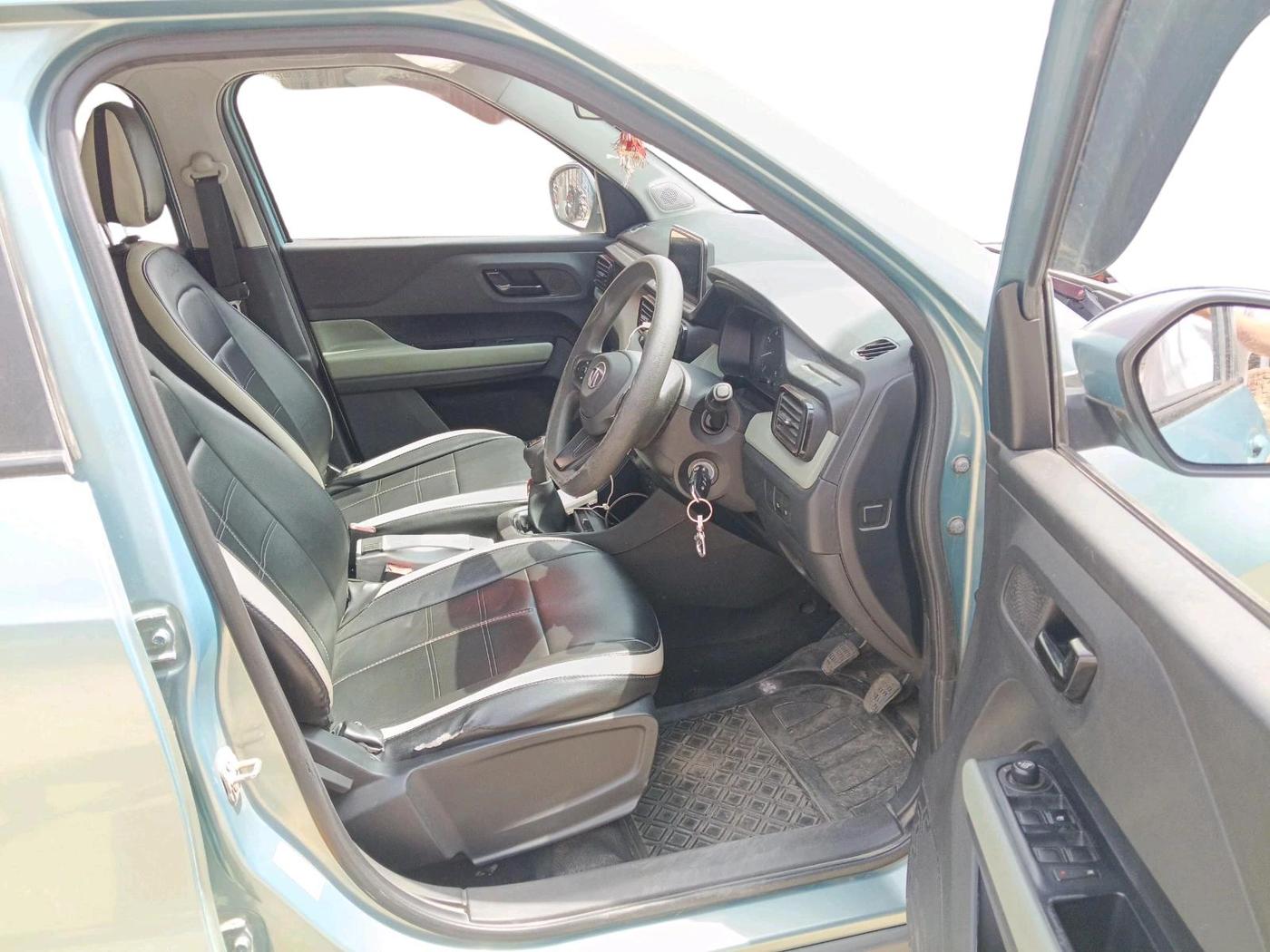 2021 Tata PUNCH ADVENTURE MT, Petrol, Manual, 53,988 km, interior