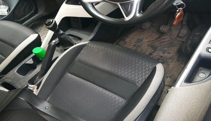 2021 Nissan MAGNITE XE, CNG, Manual, 34,267 km, interior