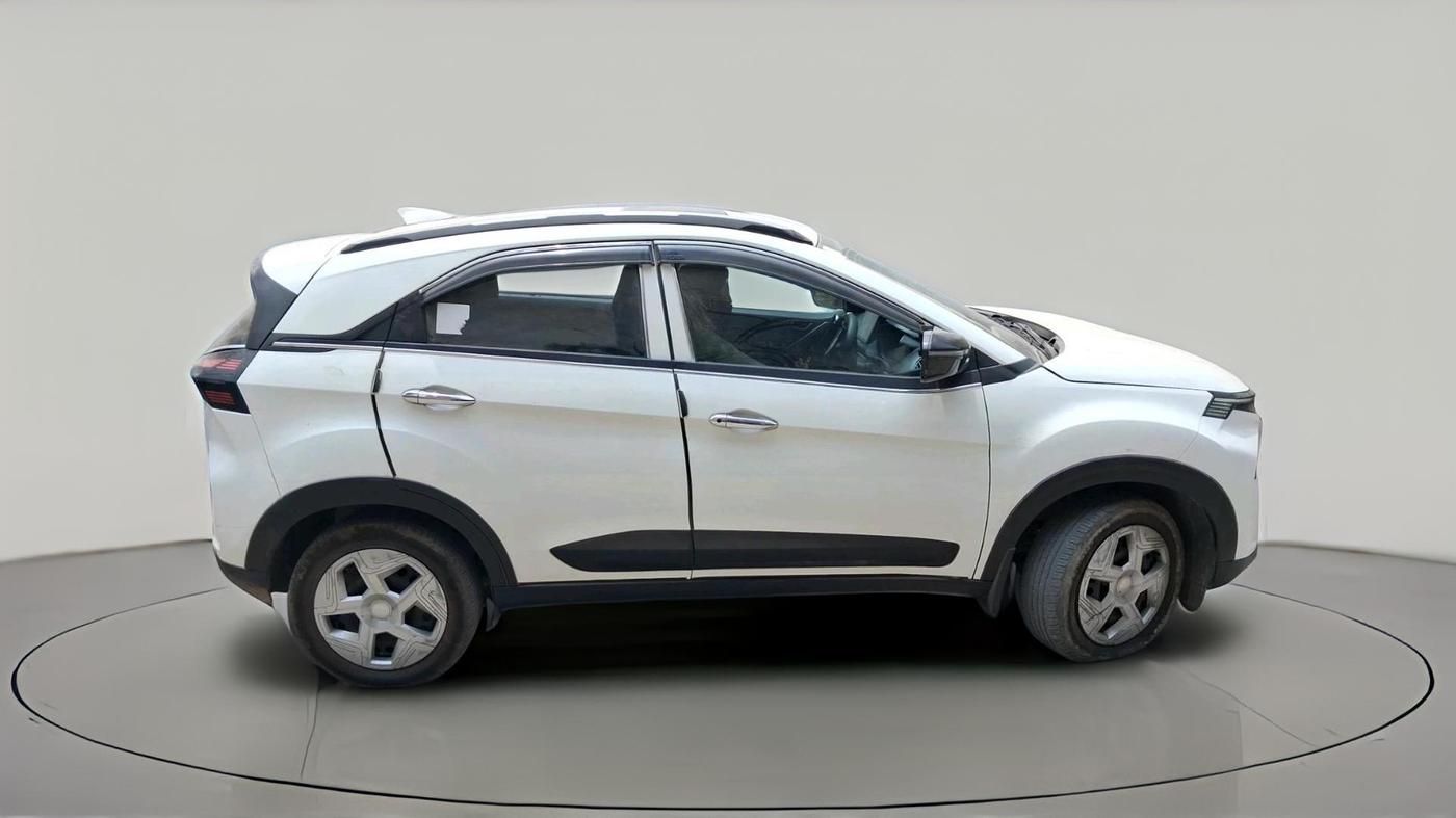 2025 Tata NEXON Smart Plus S 1.2 iCNG, CNG, Manual, 17,477 km, exterior