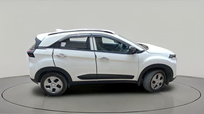2025 Tata NEXON Smart Plus S 1.2 iCNG, CNG, Manual, 17,477 km, exterior