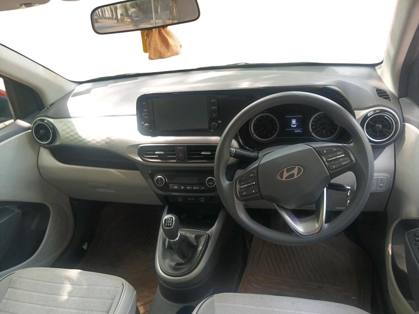 2023 Hyundai GRAND I10 NIOS SPORTZ 1.2 KAPPA VTVT, Petrol, Manual, 25,073 km, interior