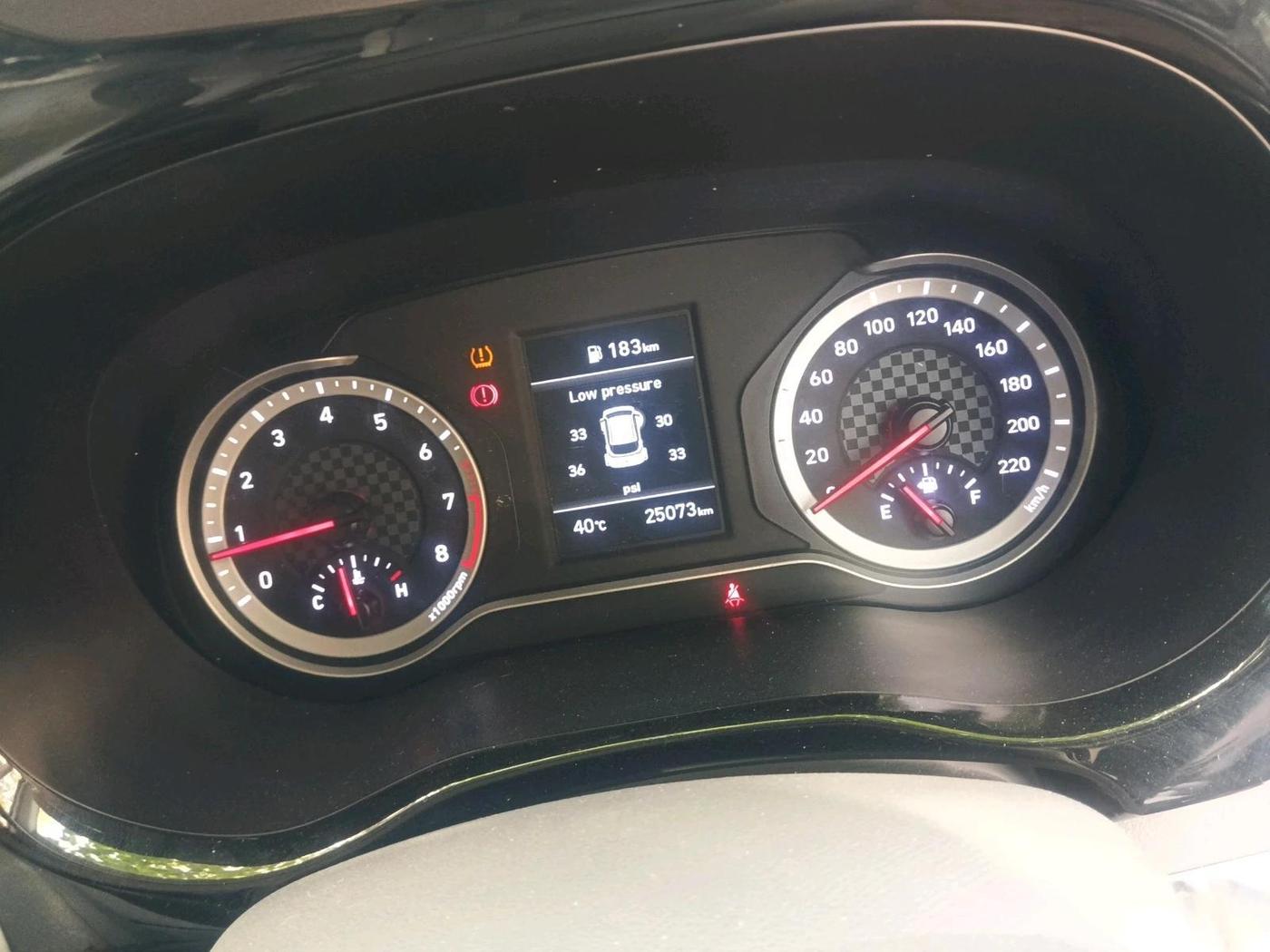 2023 Hyundai GRAND I10 NIOS SPORTZ 1.2 KAPPA VTVT, Petrol, Manual, 25,073 km, interior