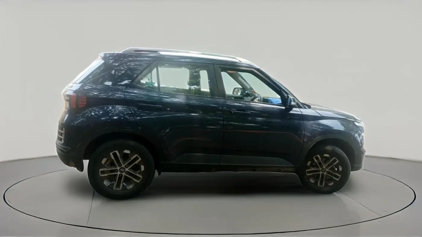 2023 Hyundai VENUE S(O) 1.2, Petrol, Manual, 27,916 km, exterior