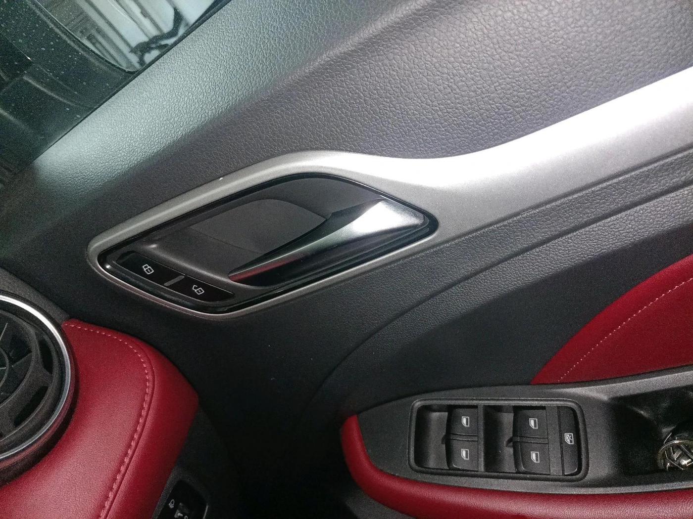 2022 MG ASTOR SAVVY 1.3 TURBO AT S RED, Petrol, Automatic, 14,743 km, interior