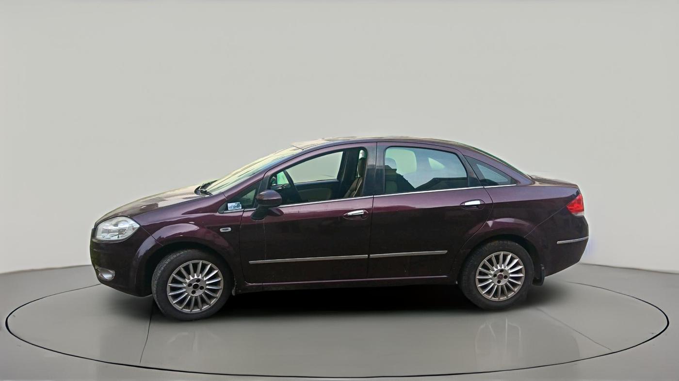 2011 Fiat Linea T JET PLUS, Petrol, Manual, 1,37,272 km, exterior