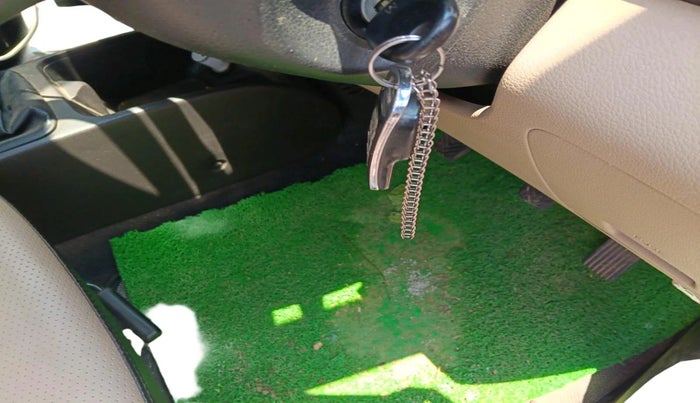 2016 Hyundai Eon ERA PLUS (O), Petrol, Manual, 62,868 km, interior