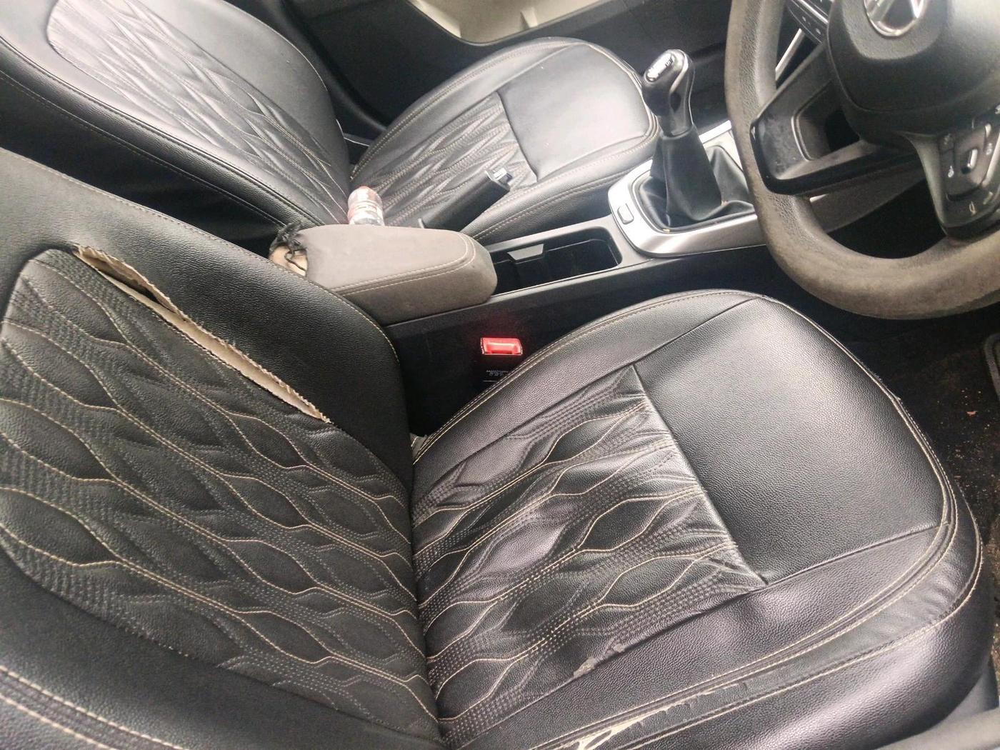2021 Tata ALTROZ XZ PETROL, Petrol, Manual, 1,96,227 km, interior