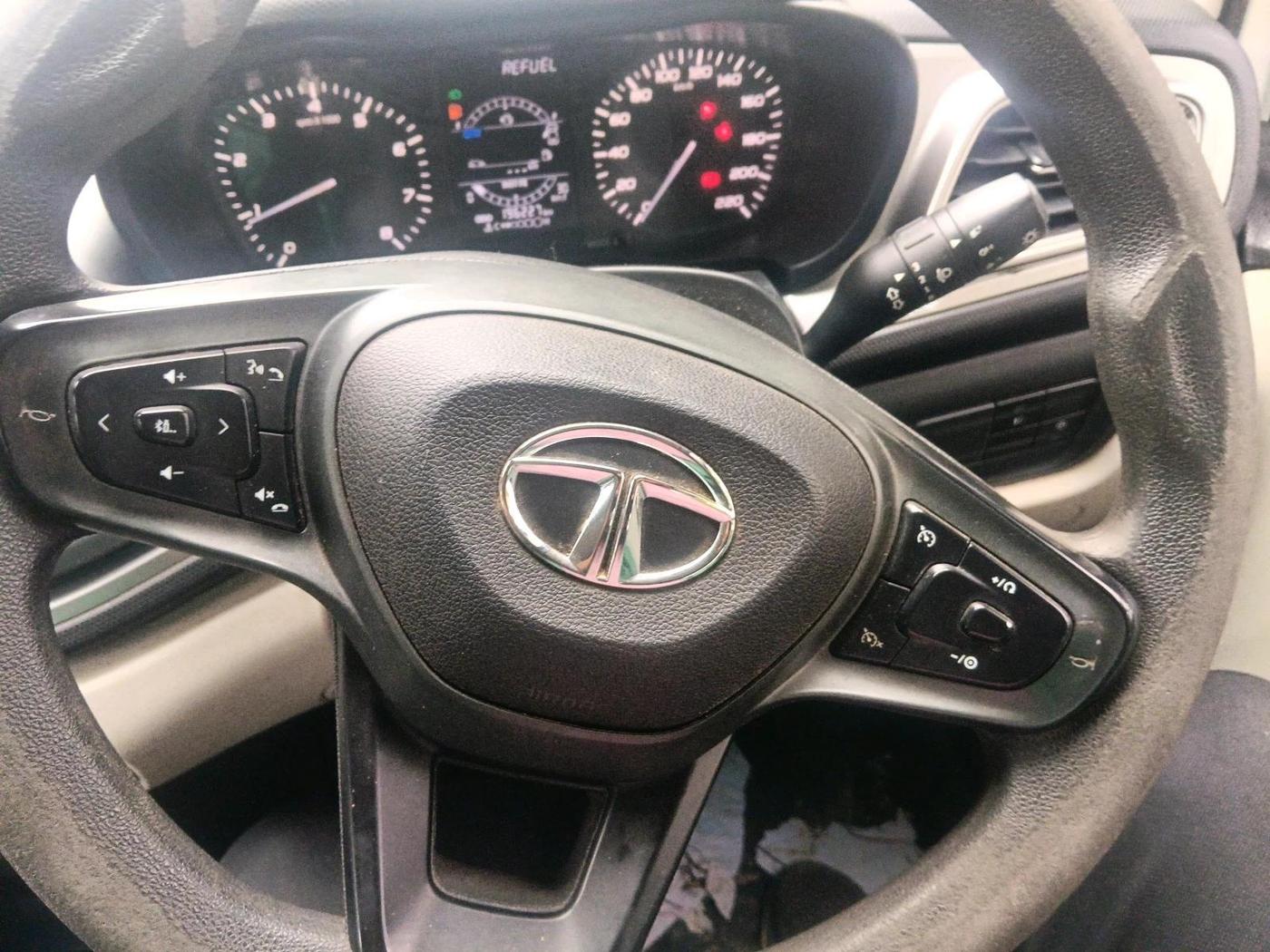 2021 Tata ALTROZ XZ PETROL, Petrol, Manual, 1,96,227 km, interior